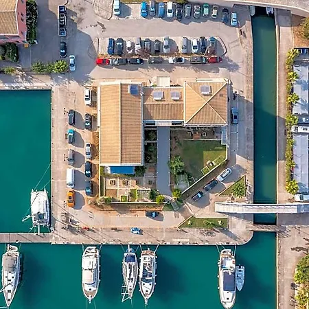 Ianos Bay Hotel 3*